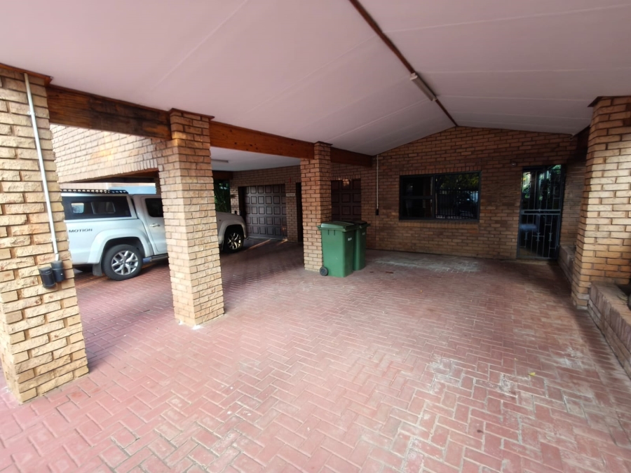 4 Bedroom Property for Sale in Cashan North West